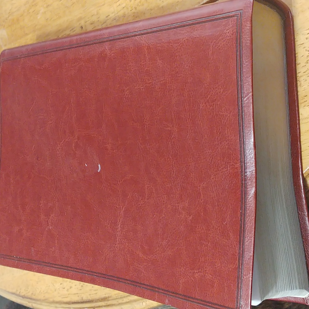 Holman KJV Bible for Home Office - Picture 11 of 11